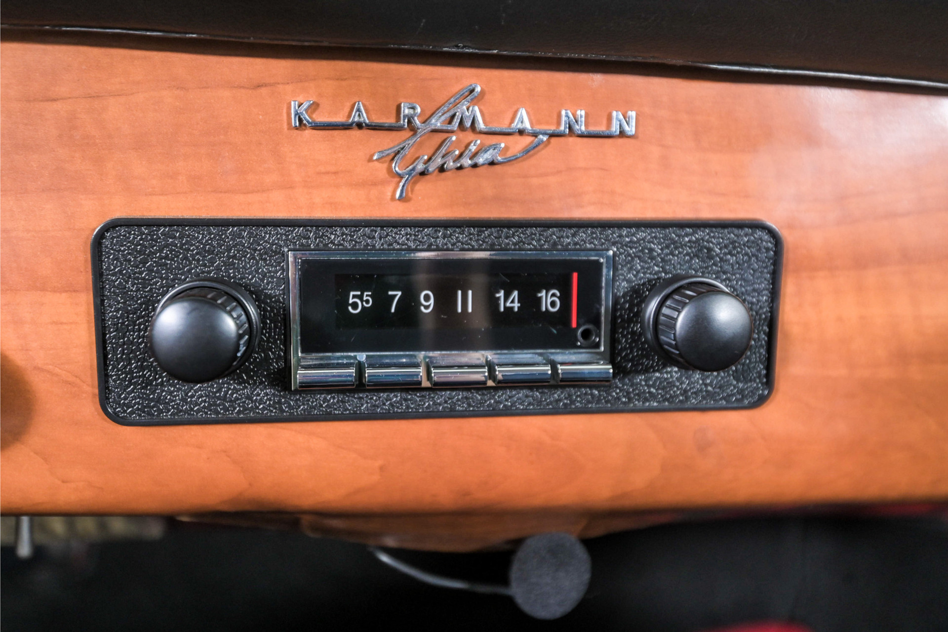 Volkswagen Karmann Ghia  Foto 37