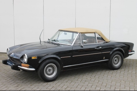 Fiat 124 Spider  thumbnail 8