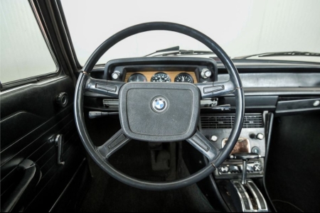 BMW 2002  thumbnail 5