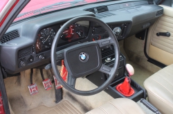 BMW 3-serie 320i thumbnail 9