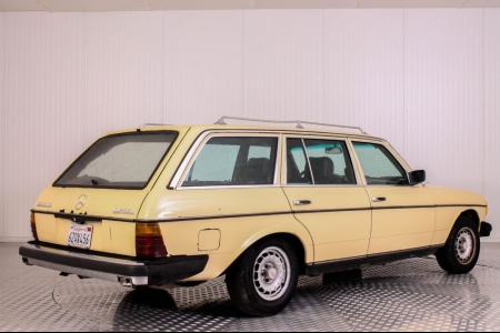 Mercedes-Benz 200-serie 300 TD Automaat thumbnail 2