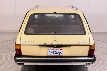 Mercedes-Benz 200-serie 300 TD Automaat thumbnail 4