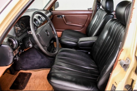 Mercedes-Benz 200-serie 300 TD Automaat thumbnail 5