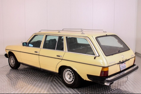 Mercedes-Benz 200-serie 300 TD Automaat thumbnail 8