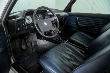 BMW 3 Serie 320i thumbnail 9