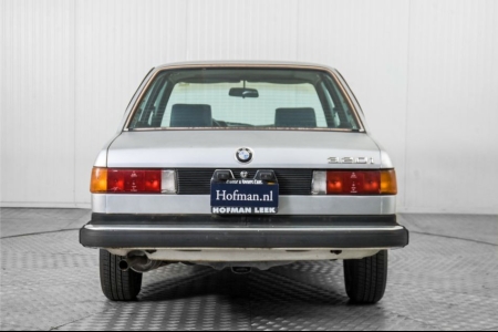 BMW 3 Serie 320i thumbnail 11