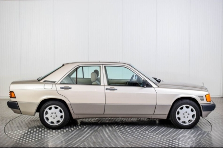Mercedes-Benz 190D 2.5 turbo Diesel  thumbnail 34