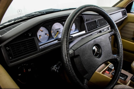 Mercedes-Benz 190D 2.5 turbo Diesel  thumbnail 35