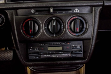 Mercedes-Benz 190D 2.5 turbo Diesel  thumbnail 37