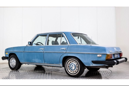 Mercedes-Benz 300d  thumbnail 10