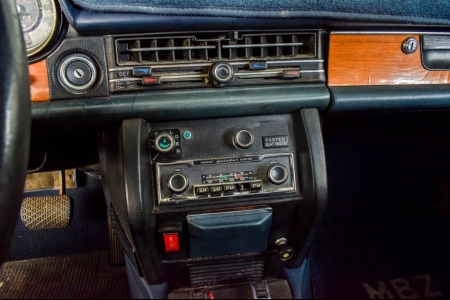 Mercedes-Benz 300d  thumbnail 24