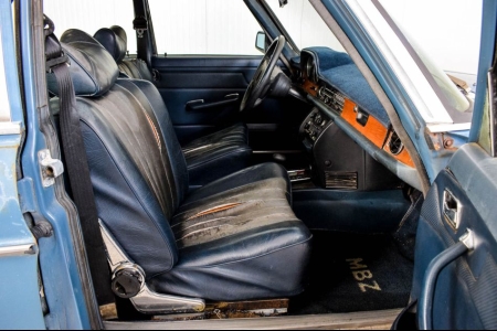 Mercedes-Benz 300d  thumbnail 30