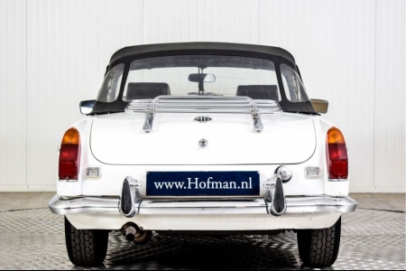 MG B MGB Roadster thumbnail 10