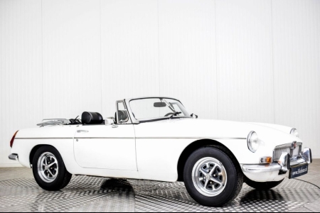MG B MGB Roadster thumbnail 13