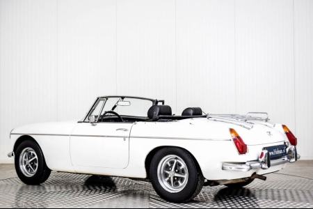MG B MGB Roadster thumbnail 14