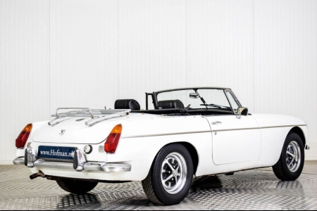MG B MGB Roadster thumbnail 2