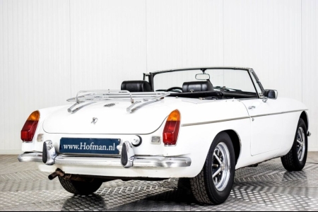 MG B MGB Roadster thumbnail 22
