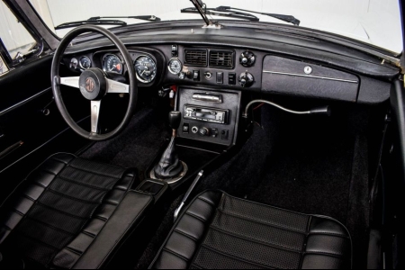 MG B MGB Roadster thumbnail 23