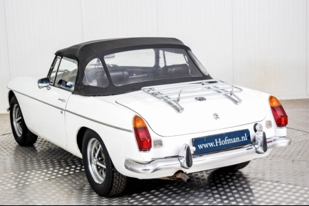 MG B MGB Roadster thumbnail 24