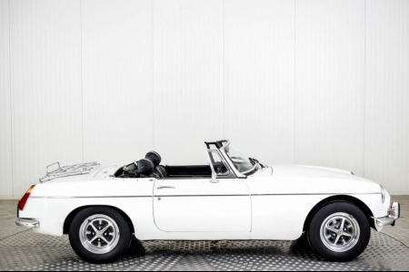 MG B MGB Roadster thumbnail 29
