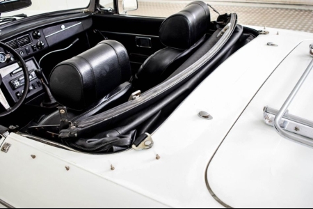 MG B MGB Roadster thumbnail 42