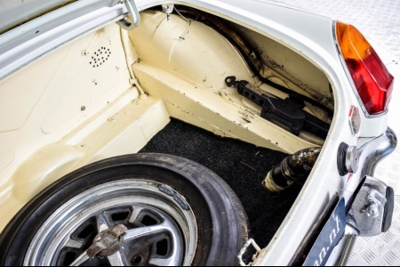 MG B MGB Roadster thumbnail 51