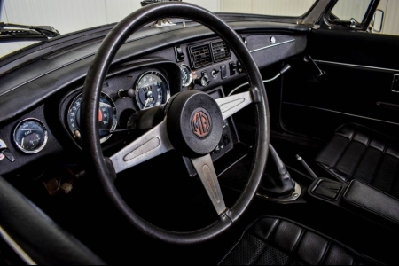 MG B MGB Roadster thumbnail 9