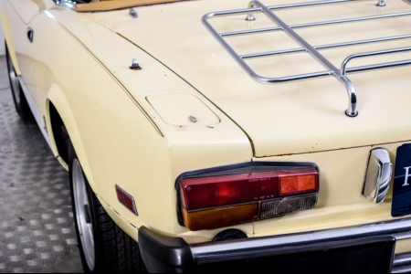Fiat 124 Spider 2000 Injection thumbnail 32