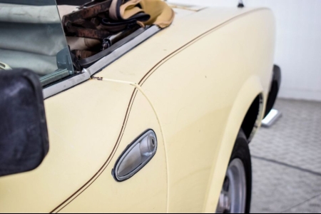 Fiat 124 Spider 2000 Injection thumbnail 43
