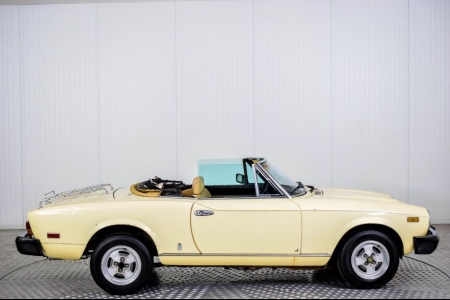 Fiat 124 Spider 2000 Injection thumbnail 5