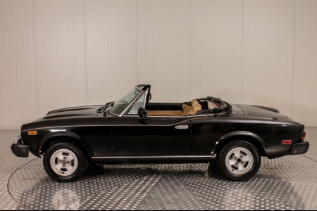 Fiat 124 Spider 2000 USA thumbnail 17
