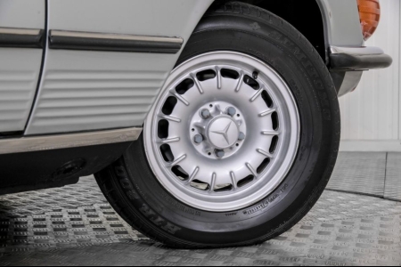 Mercedes-Benz SL-Klasse 450 SL roadster thumbnail 53
