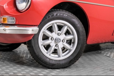 MG B 1.8 Roadster thumbnail 4