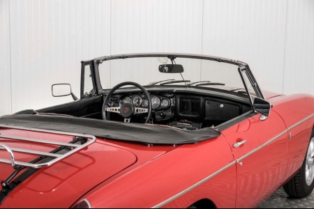 MG B 1.8 Roadster thumbnail 46