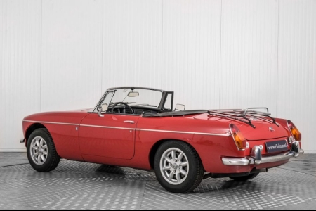 MG B 1.8 Roadster thumbnail 8