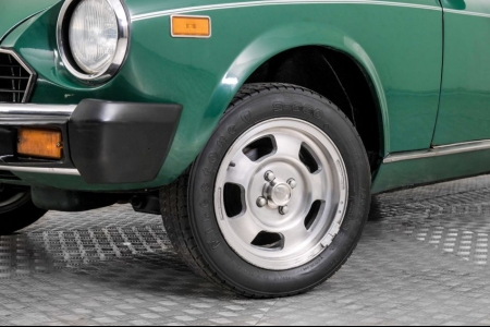 Fiat 124 Spider 2000 Automaat thumbnail 4