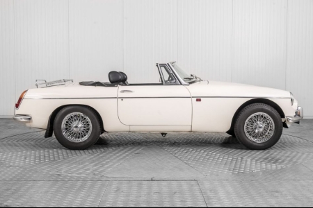 MG B 1.8 Roadster thumbnail 15