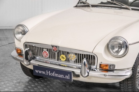 MG B 1.8 Roadster thumbnail 24