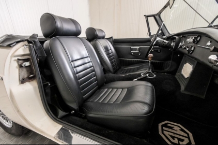 MG B 1.8 Roadster thumbnail 27