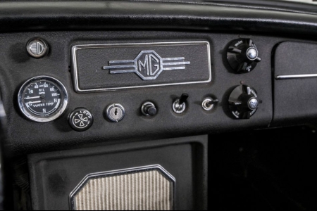 MG B 1.8 Roadster thumbnail 35