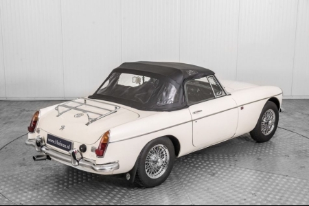 MG B 1.8 Roadster thumbnail 54