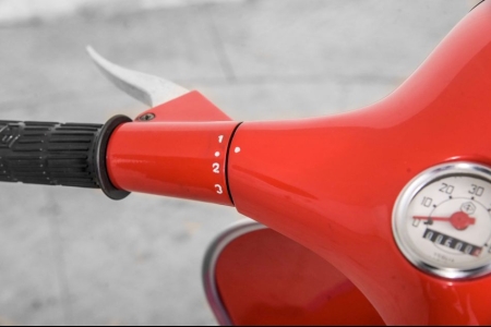 Vespa  50 R classic thumbnail 26