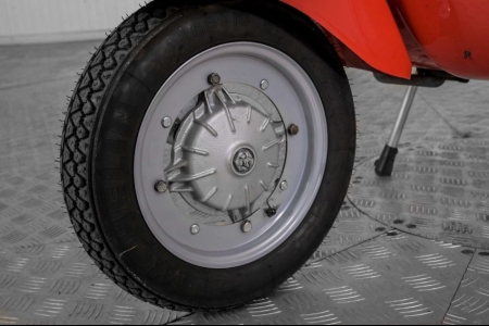 Vespa  50 R classic thumbnail 4