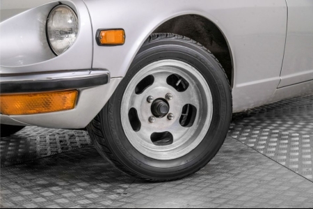 Datsun 240Z  thumbnail 4