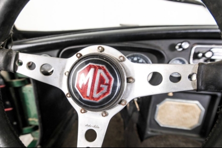 MG B GT MGBGT MGB GT thumbnail 6