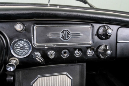 MG B  thumbnail 39