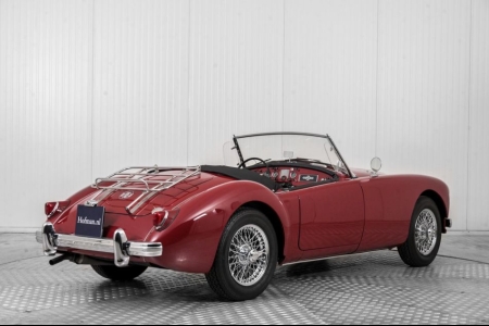 MG A MGA Roadster 1500  thumbnail 2