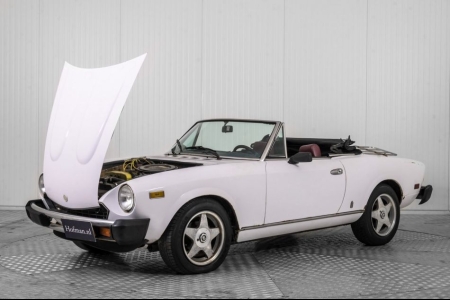 Fiat 124 2000 Sport Spider thumbnail 41