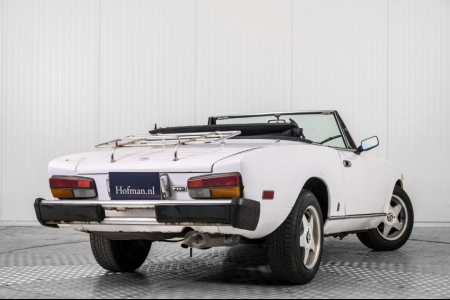 Fiat 124 2000 Sport Spider thumbnail 45