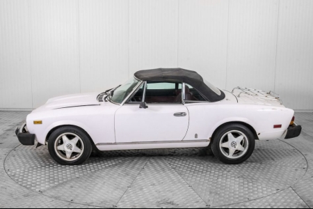 Fiat 124 2000 Sport Spider thumbnail 49